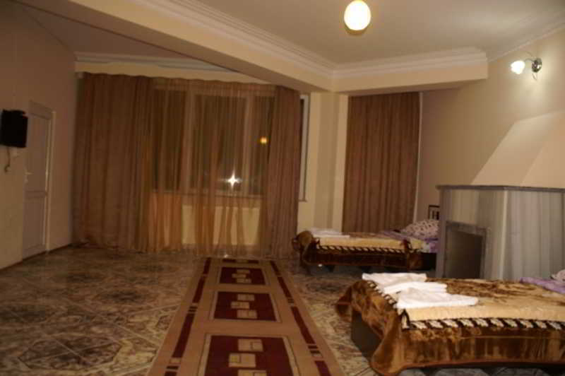 Europa+T Hotel Tbilisi Bagian luar foto