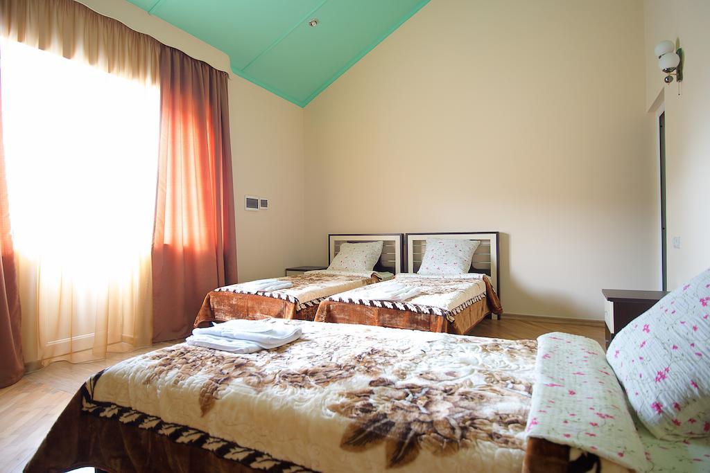 Europa+T Hotel Tbilisi Bagian luar foto