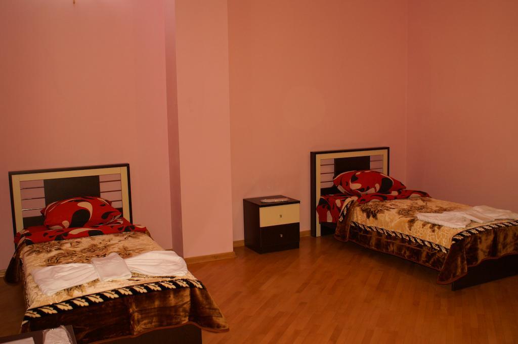 Europa+T Hotel Tbilisi Bagian luar foto