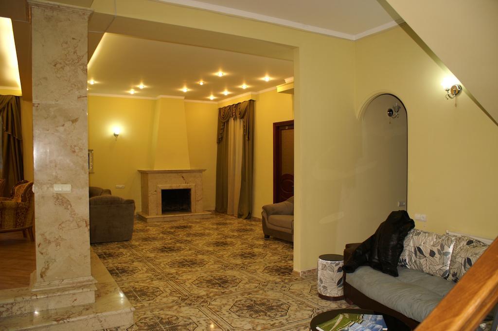 Europa+T Hotel Tbilisi Bagian luar foto